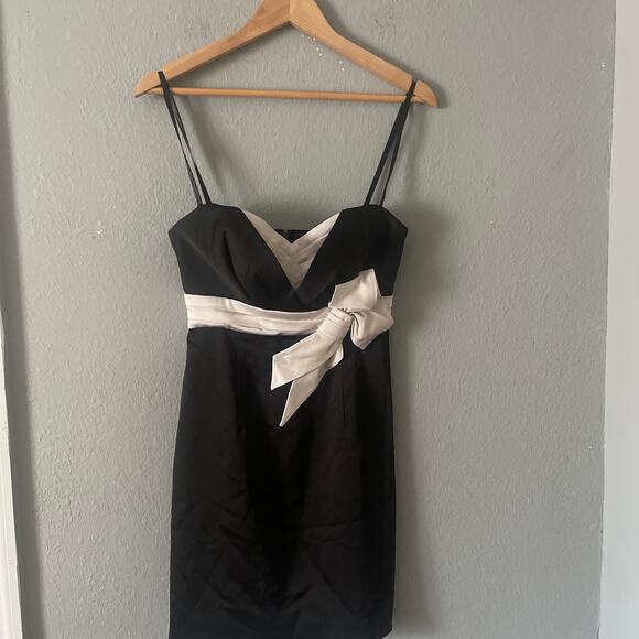 BCBG Maxazria Strapless Dress - Picture 6 of 10